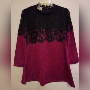 Christian Caliendo Women's Chic Black and Burgundy Lace Women's Blouse Sz S‎